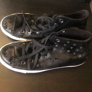 Black converse high tops